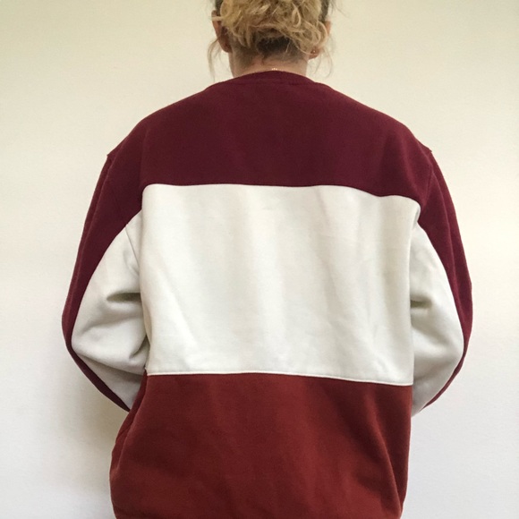 sweatshirt🍓 - Picture 2 of 3